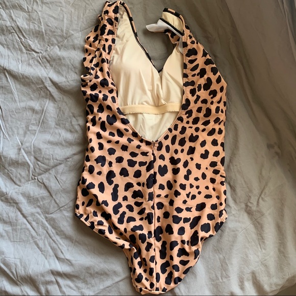 SOLD Leopard lady swimmer shop Zoco - Picture 6 of 9